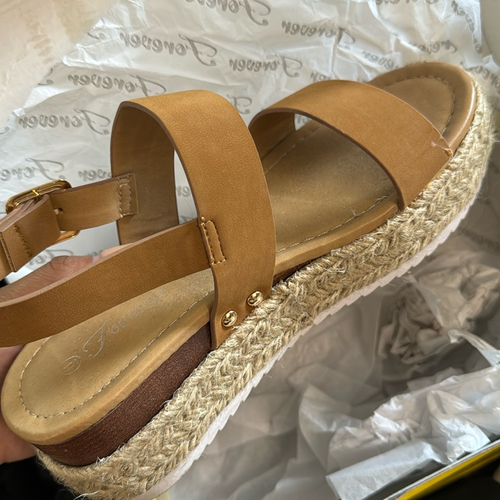 Platform sandals